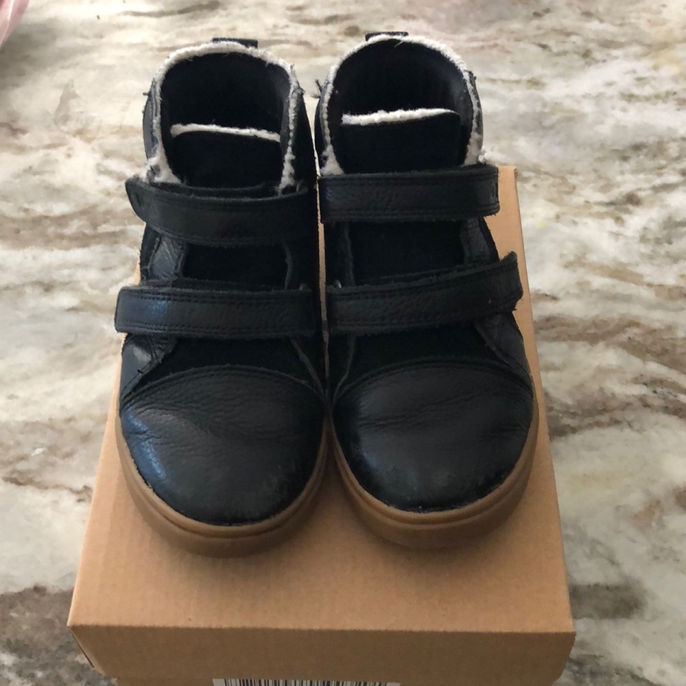 Boys Ugg Rennon sneaker